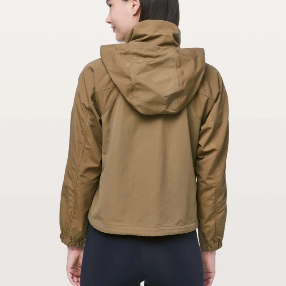 Lululemon // Always Effortless Jacket // Frontier - Picture 2 of 5